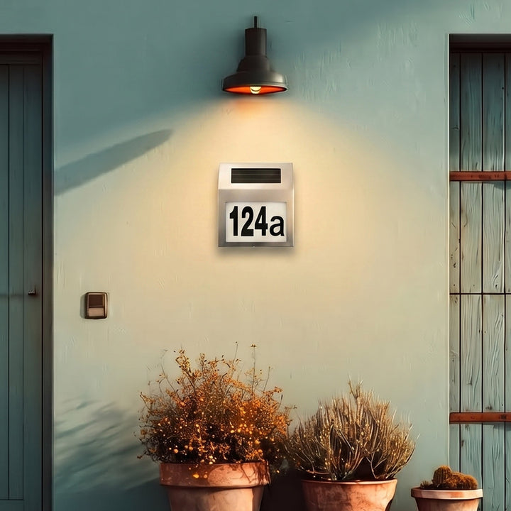 Zonne-energie LED lamp met huisnummer Maclean Energy MCE 172