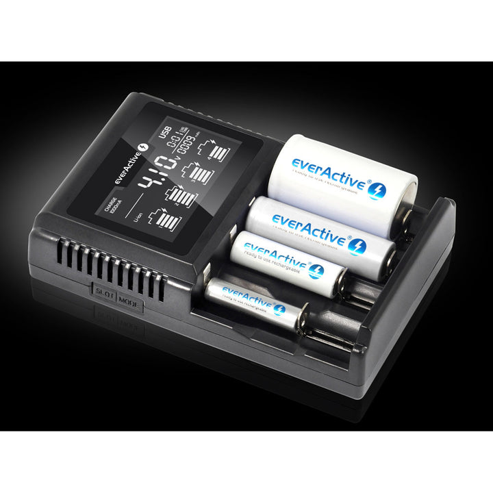 Oplader voor cilindrische Li-ion en Ni-MH everActive UC-4000 oplaadbare batterijen
