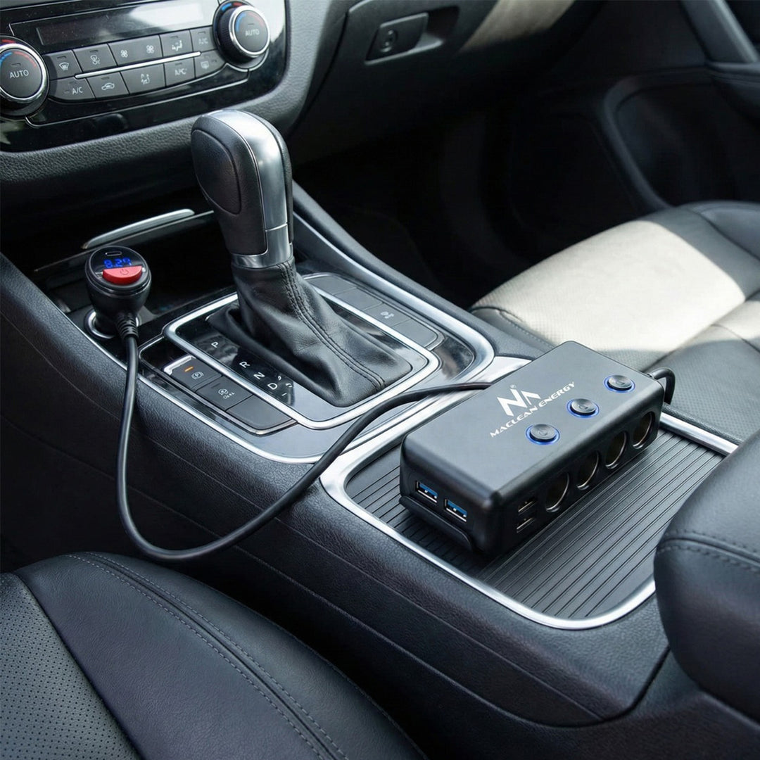 Sigarettenaansteker-matsplitser, voltmeter, 3 sigarettenaansteker-aansluitingen, 1xQuick Charge 3.0, 3xUSB 6.8A, 1x Power Delivery 18W, Maclean MCE218, Max 120W