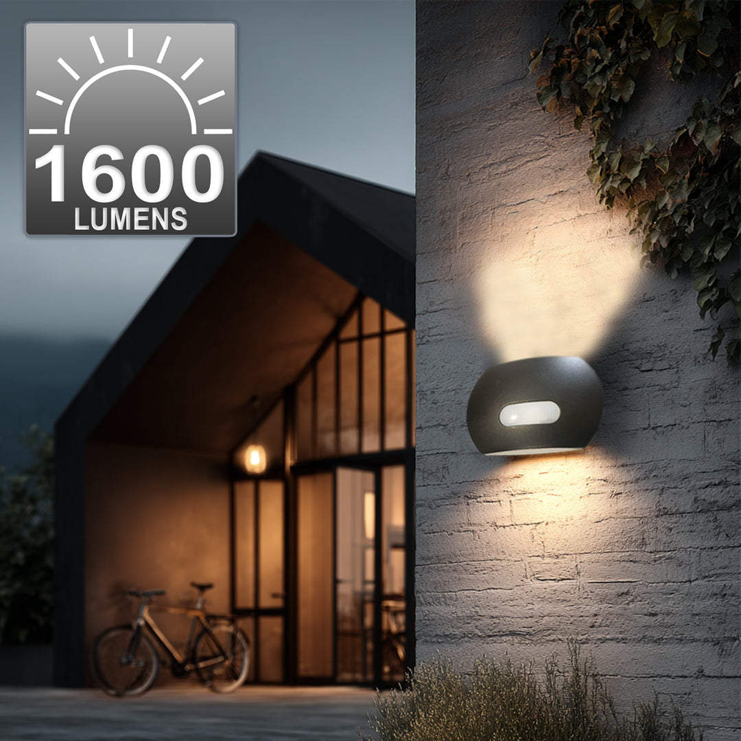 Maclean Energy MCE366 - PC+ALU, 20W (1600lm) Neutraal Witte 4000K IP65 grijze LED wandlamp met PIR sensor