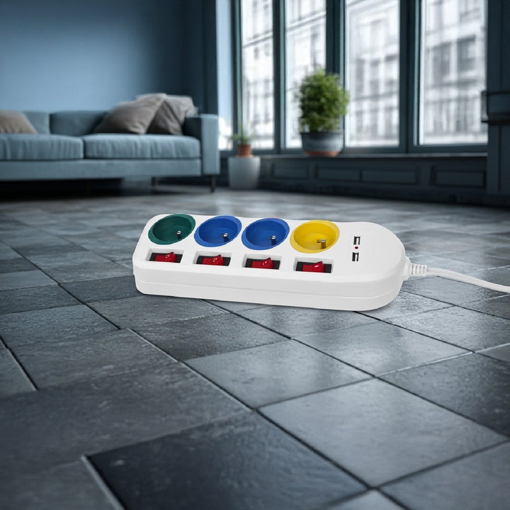 Maclean - Stekkerdoos met schakelaars met penaarde - 4-voudig + 2x USB - 250VAC/10A, 2,1A 5V - 1.5m - Wit