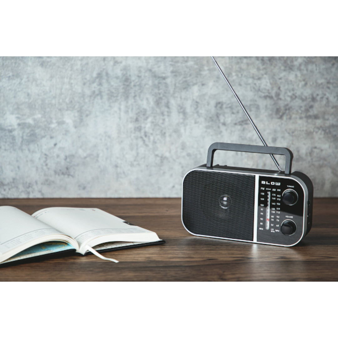Draagbare analoge radio AM/FM RA6 batterij- en netvoeding Blow