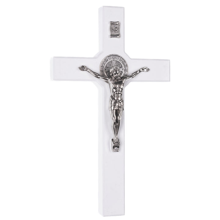Houten kruis van Sint Benedictus hangend met pasque wit 22x12x1.8cm