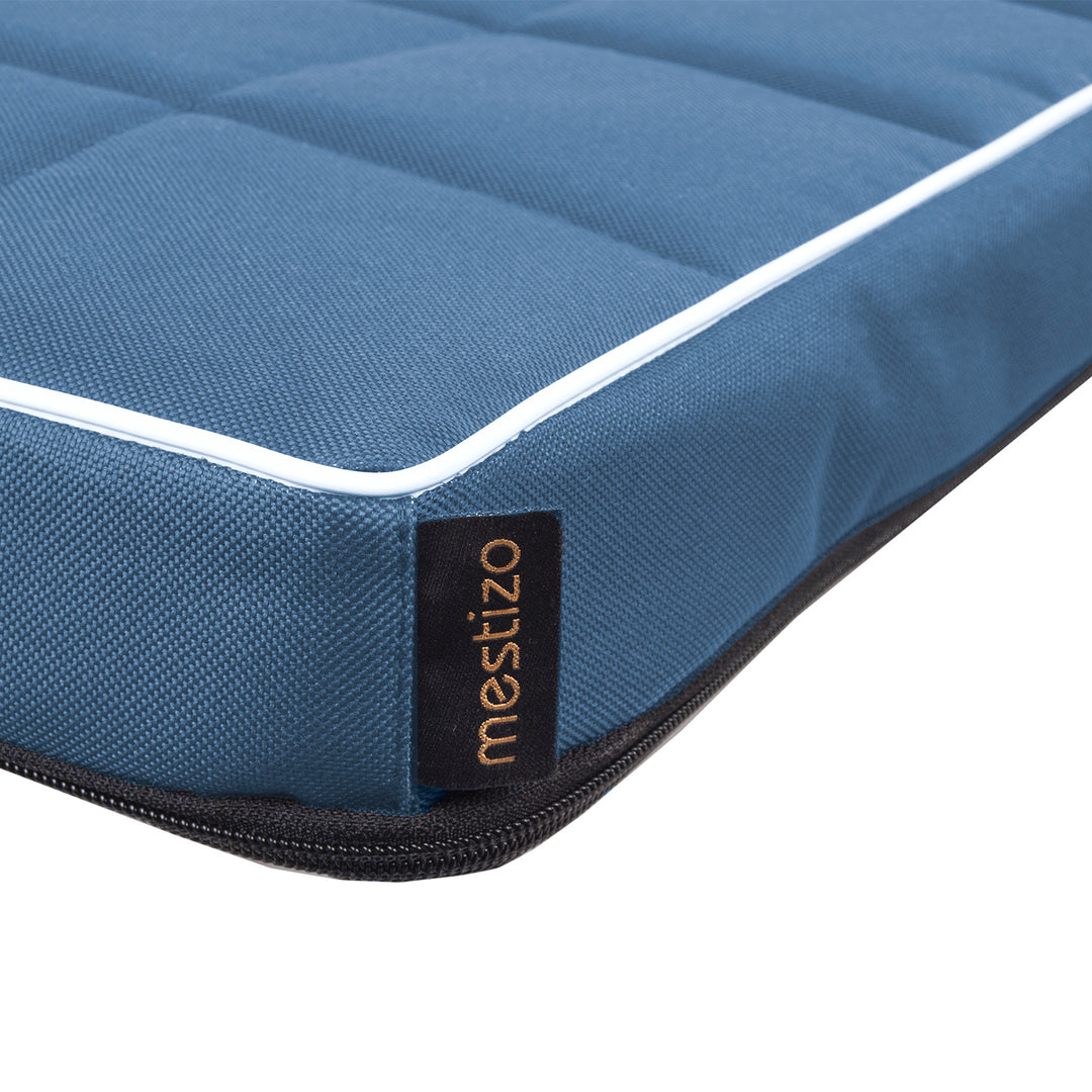 Vigo Geruit matrasbed voor hond en kat 80 x 60 x 5 cm in blauw met witte bies