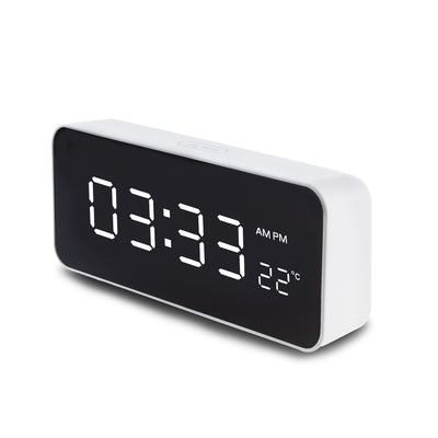 Klok met alarm en thermometer GroenBlauwe witte kast