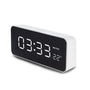 Klok met alarm en thermometer GroenBlauwe witte kast