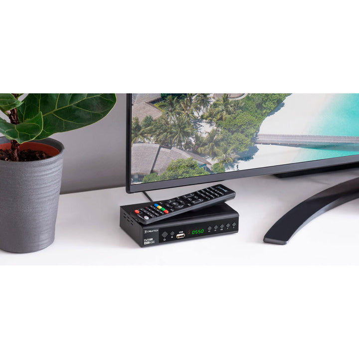 Tuner-decoder DVB-T2 H.265 HEVC KrugerMatz KM0550D EPG PVR Timeshift
