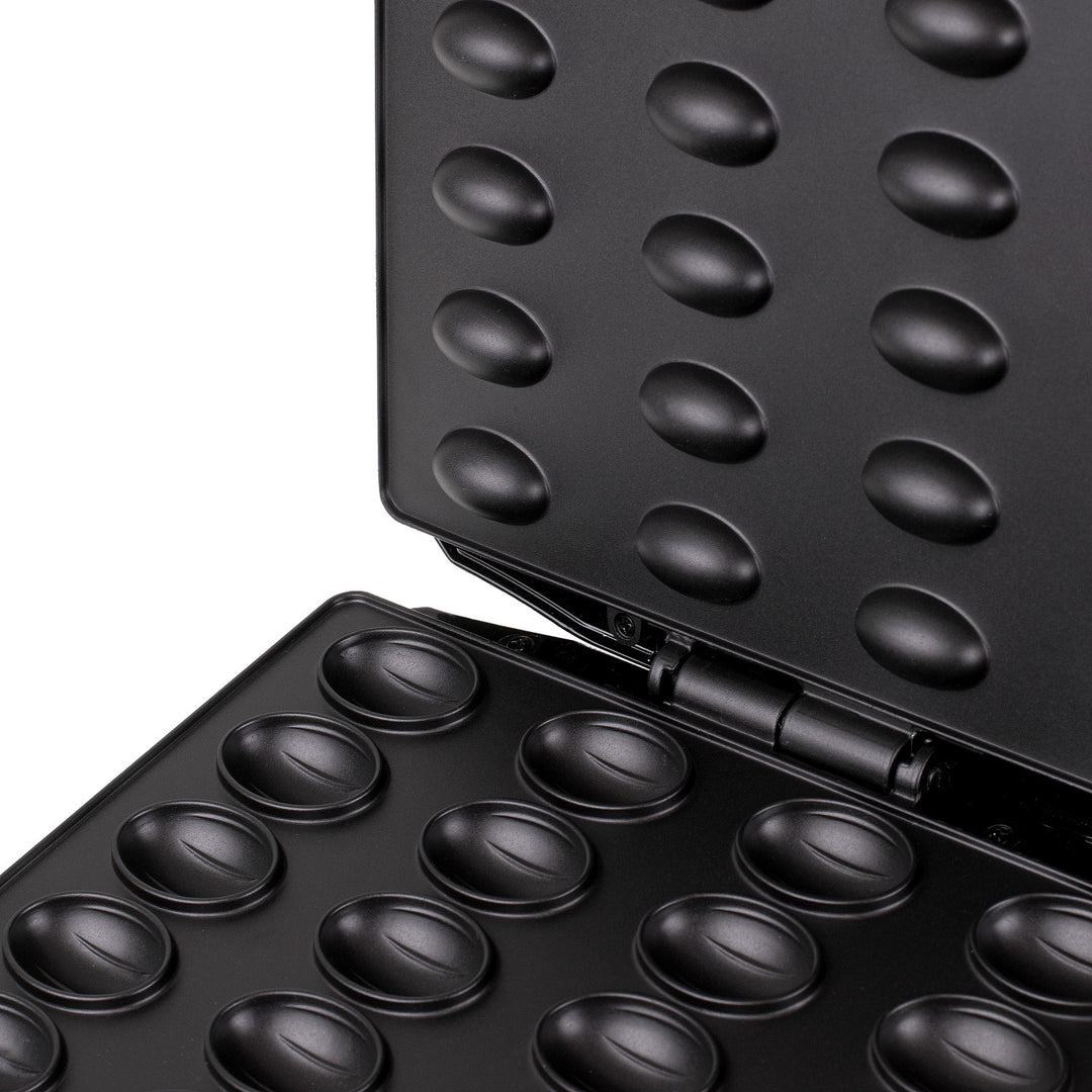 Adler Europe AD 3039 Broodrooster voor Noten Pinda's Hazelnoten Koekjes XL 24 Zitplaatsen Max 1600W, Zwart