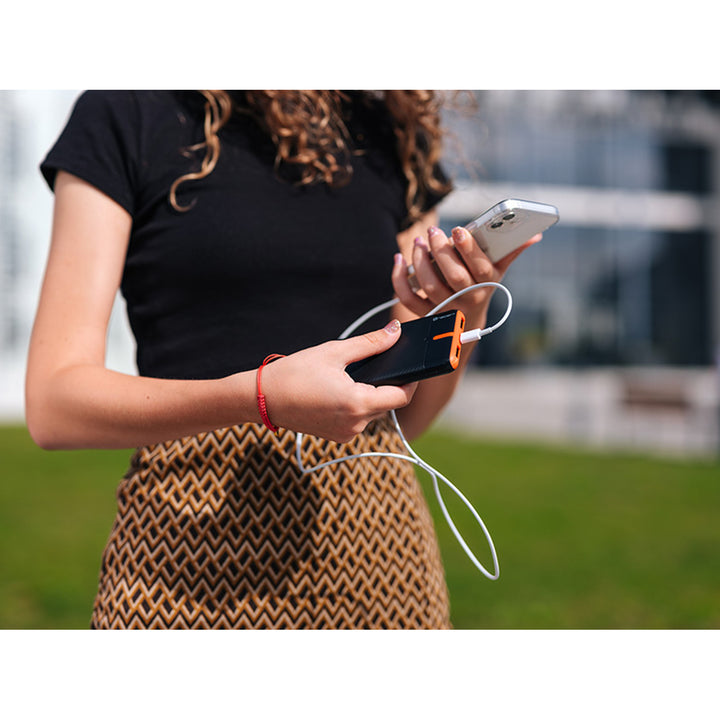Tracer Powerbank, 10000 mAh, zwart en oranje, USB C, 2A, EnerGo
