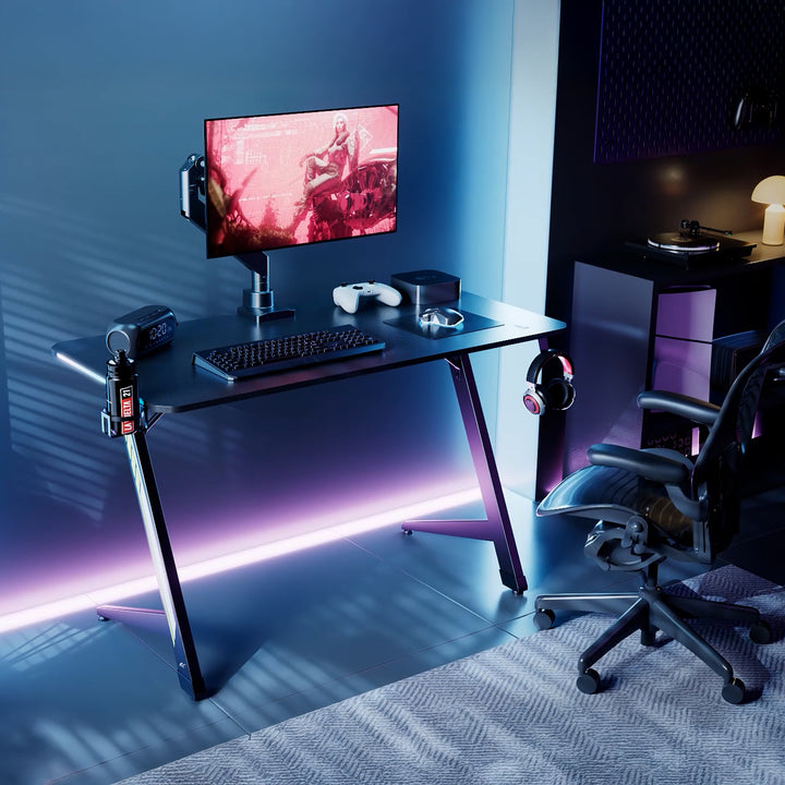 NanoRS gaming bureau, zwart, met koptelefoon- en bekerhouder, RGB-achtergrondverlichting, max. 75kg, afmetingen 1200x600x750mm, RS102