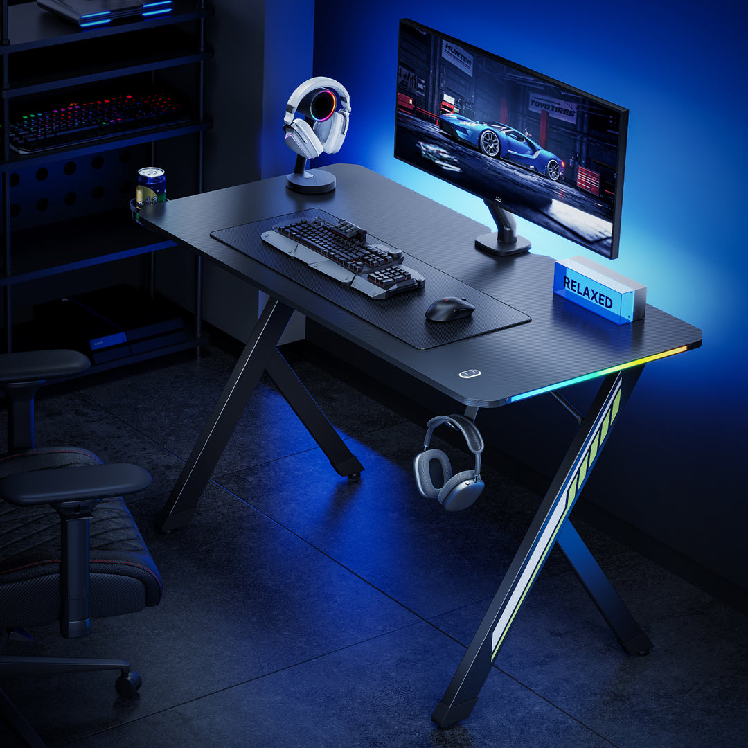 NanoRS gaming bureau, zwart, met koptelefoon- en bekerhouder, RGB-achtergrondverlichting, max. 75kg, afmetingen 1200x600x750mm, RS102