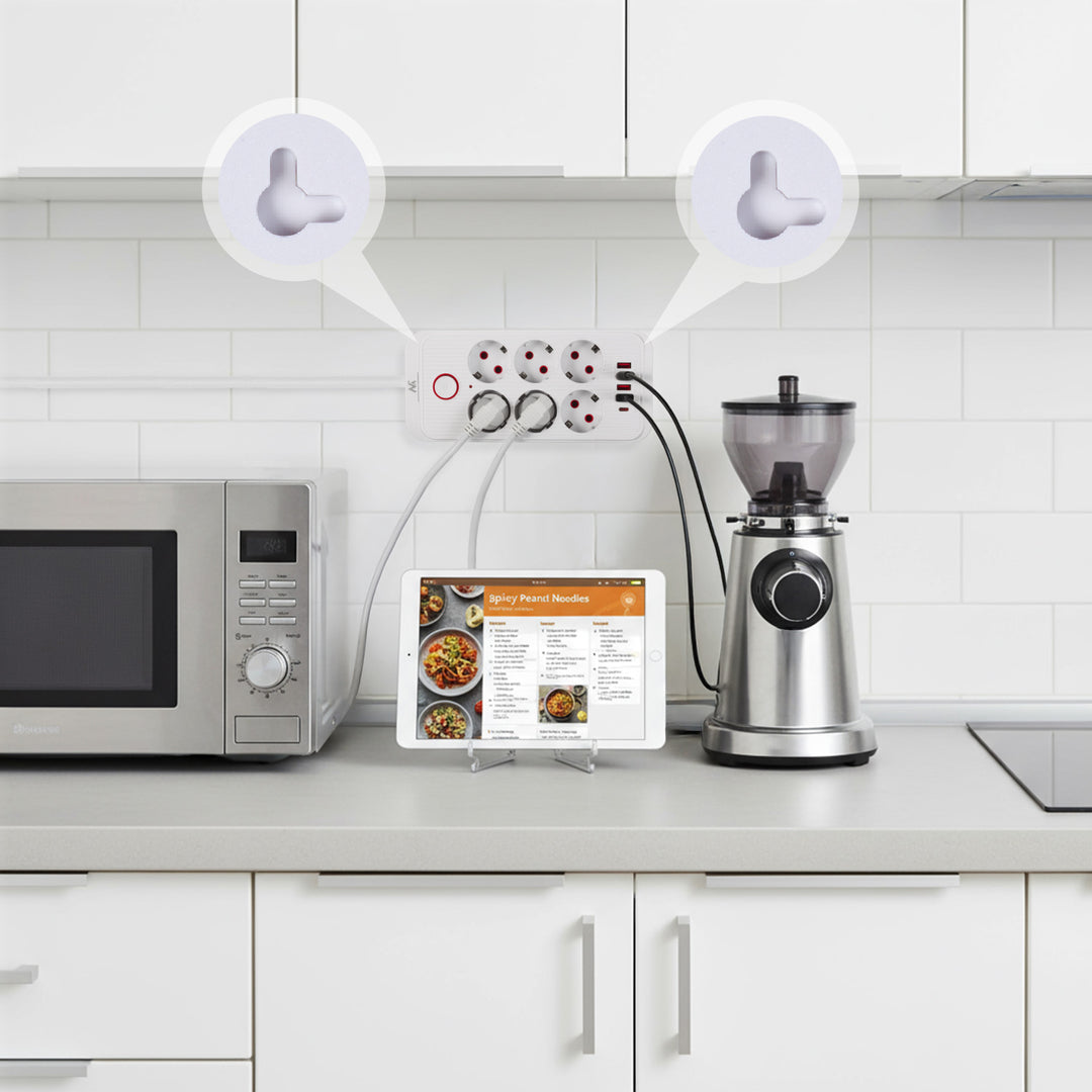 Maclean stekkerdoos, 6-polige verlengkabel + 4xUSB, 110-240V AC 50/60Hz, 2,1A max 2500W, 1,5 m, wit, MCE389 W