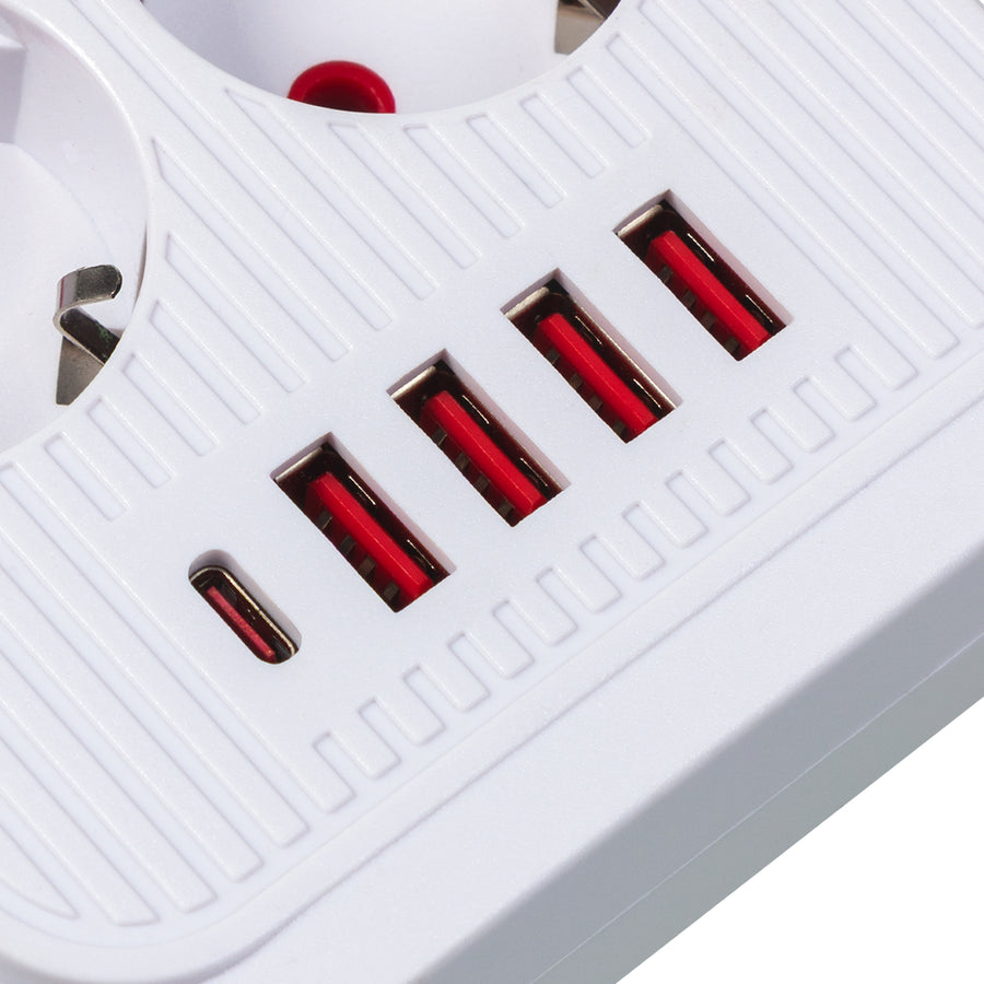 Maclean stekkerdoos, 6-polige verlengkabel + 4xUSB, 110-240V AC 50/60Hz, 2,1A max 2500W, 3m, wit, MCE391 W