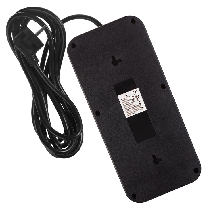 Maclean stekkerdoos, 6-polige verlengkabel + 4xUSB, 110-240V AC 50/60Hz, 2,1A max 2500W, 3m, zwart, MCE391 B