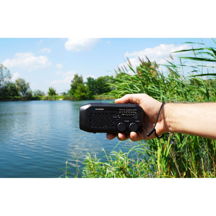 Blaupunkt radio op netvoeding/batterij, LED zaklamp, SOS-indicatie, Antenne, ER10