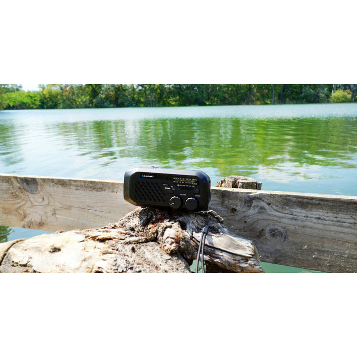 Blaupunkt radio op netvoeding/batterij, LED zaklamp, SOS-indicatie, Antenne, ER10