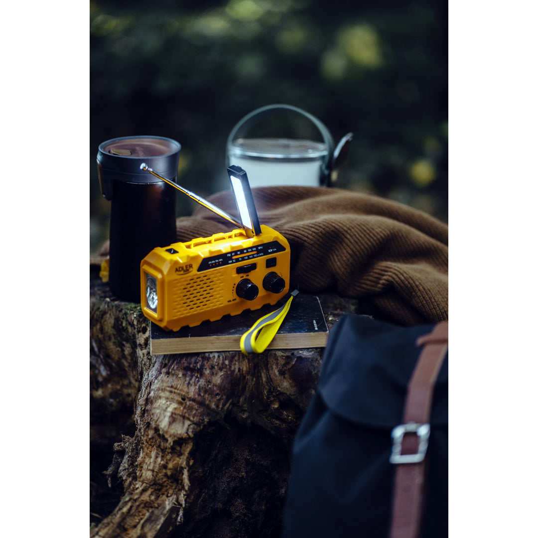 Adler radio op zonne-energie, oplaadbare batterij 1200 mAh, zaklamp, handslinger, AD 1197