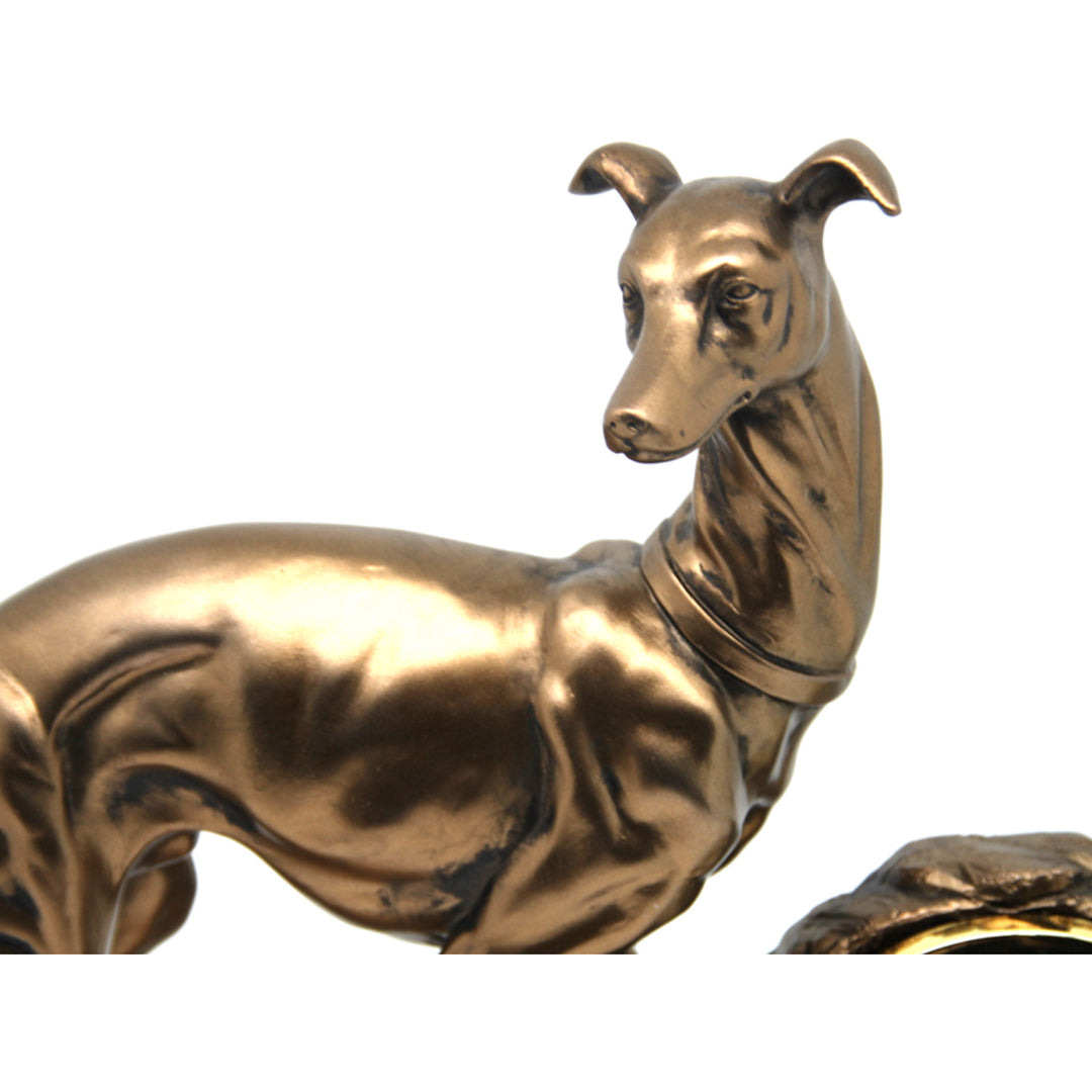Queen Isabell - klok - Decoratieve staande klok hondenfiguur - golden greyhound