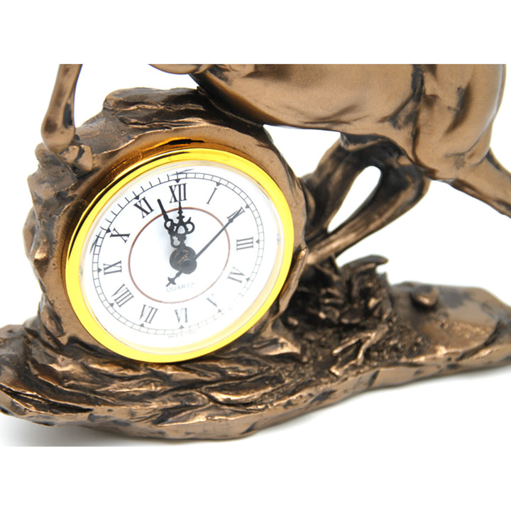 Beeldje springend paard, klok, bronzen decoratie, koningin Isabel