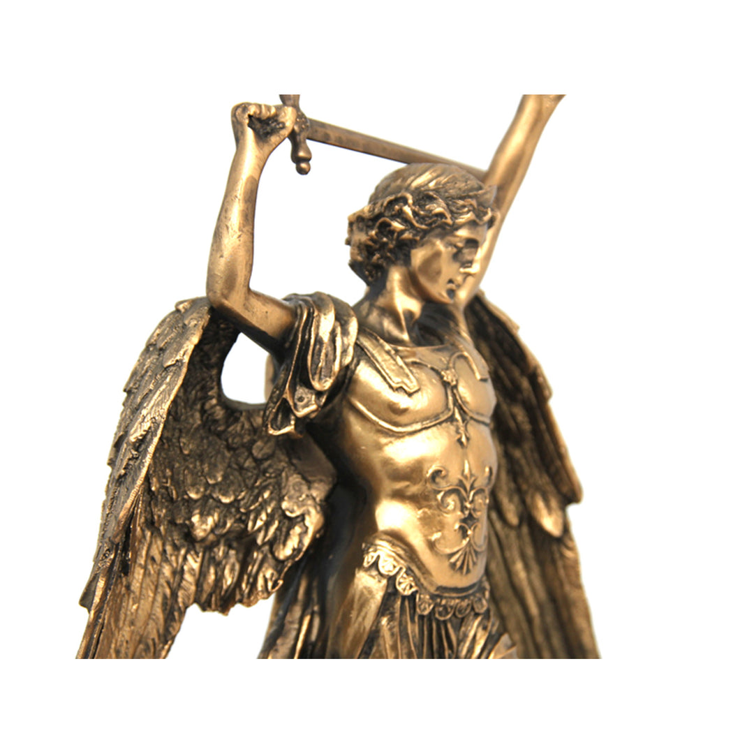 Aartsengel Michaël beeldje, klok, bronzen religieus beeld, koningin Isabel