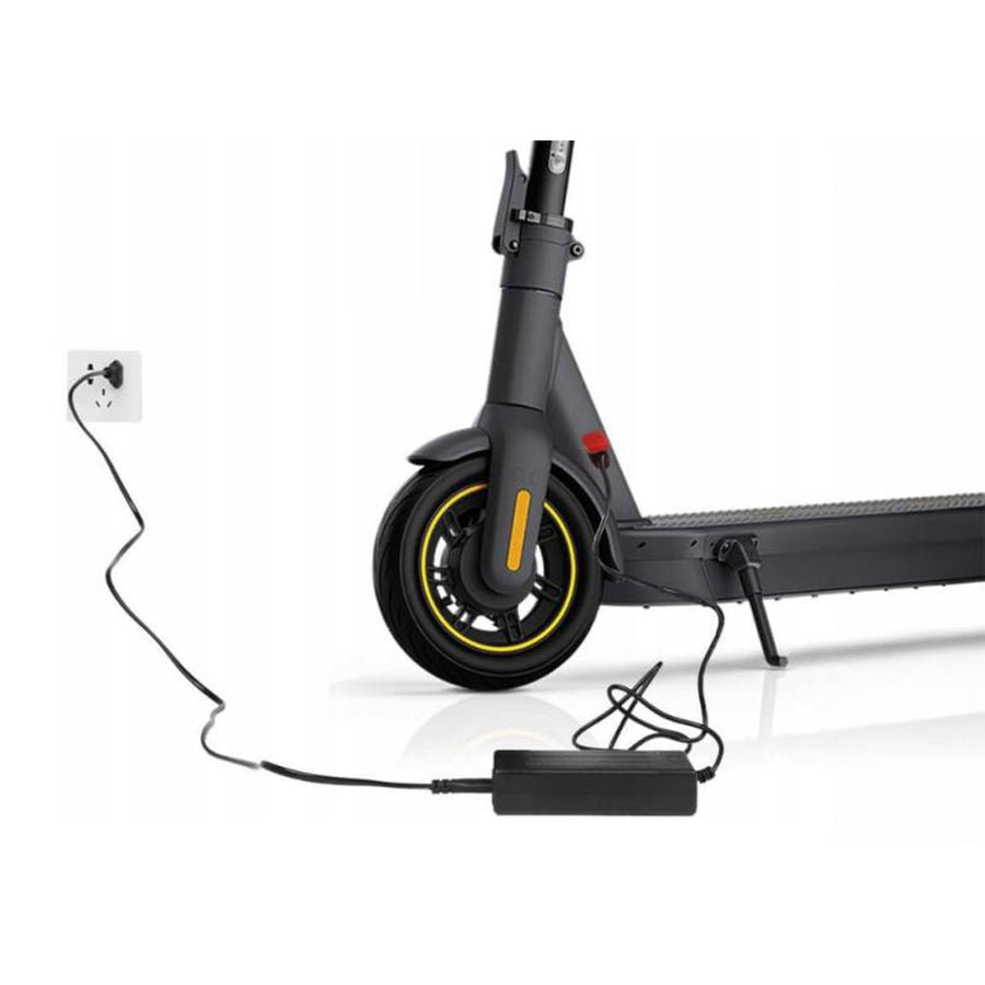 Lextool universele oplader voor scooters en elektrische voertuigen, 54,6V 2A, 6 DC-stekkers, LXG95