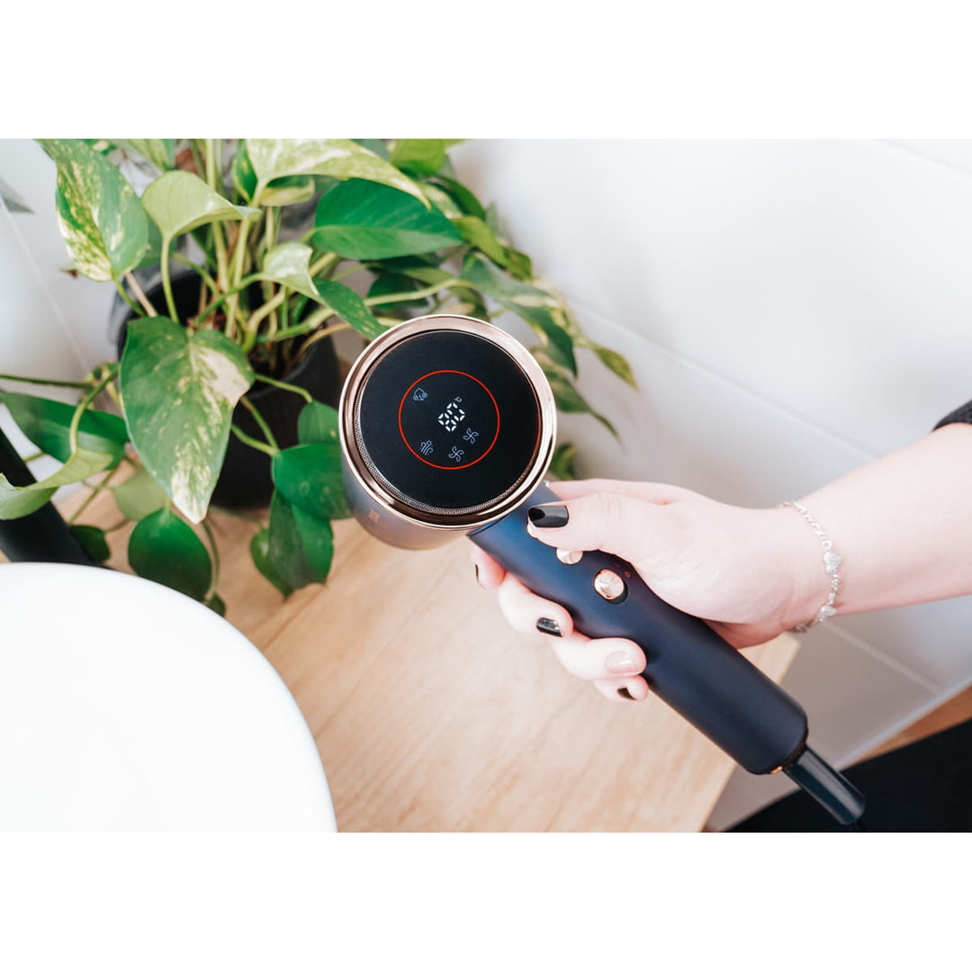 Concept ProfiCare haardroger, BLDC-motor, magnetische opzetstukken, Oil Therapy-functie, kindermodus, Cold Mode-functie, VV8100