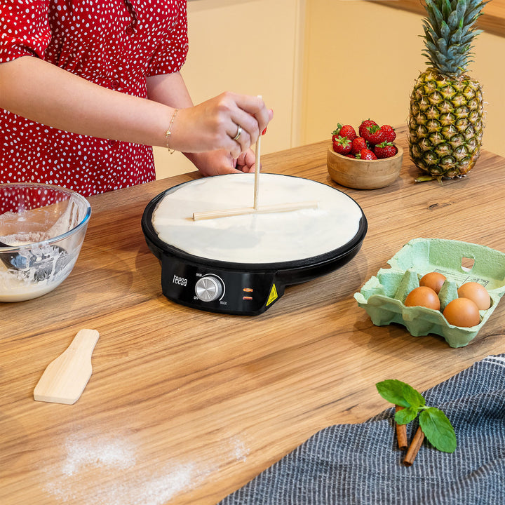 Teesa pannenkoekenmaker, elektrische pannenkoekenpan, diameter van de plaat 30 cm, vermogen 1200 W, TSA3235