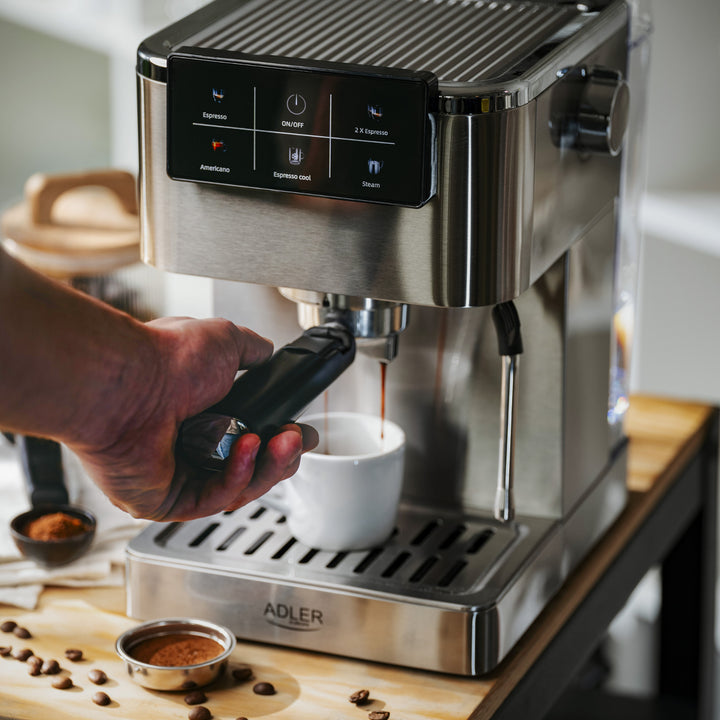Koffiezetapparaat 20 bar, Thermoblock, melkopschuimer, 5-in-1, Adler AD 4390