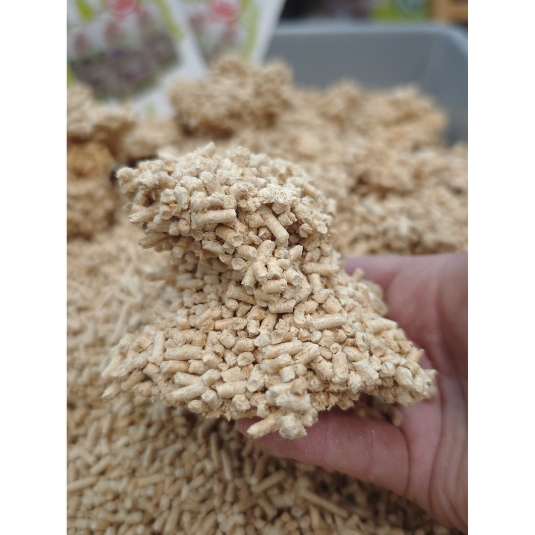 Klontvormende kattenbakvulling, Animax Golden Line 3 mm, kleine korrels, 2 zakken van 7 liter