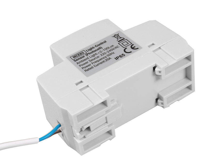 Interrupteur crépusculaire pour rail DIN avec sonde externe Maclean MCE 83