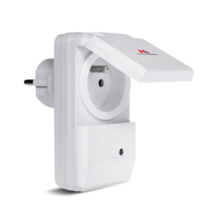 Stopcontact bestuurd door externe afstandsbediening Maclean Energy MCE158