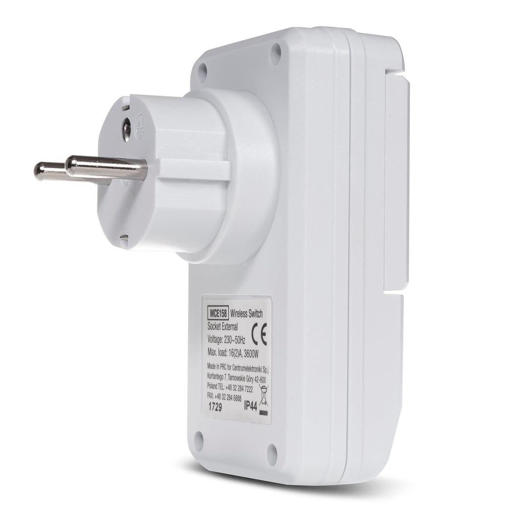 Stopcontact bestuurd door externe afstandsbediening Maclean Energy MCE158