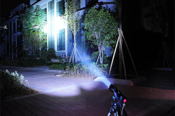 LED Cree 800 lumen zaklamp + oplader + fietsdrager Maclean Energy MCE220