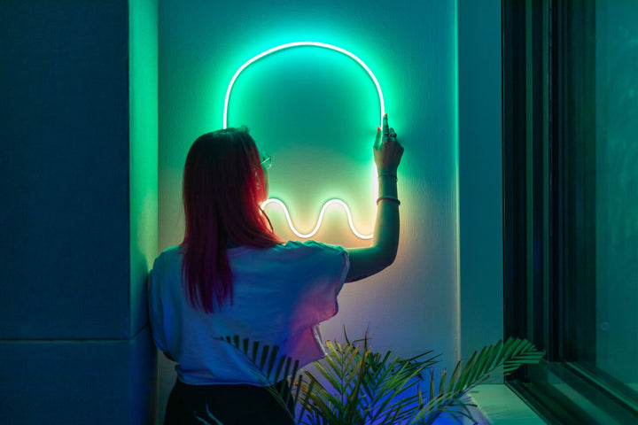 Allocacoc TWFL200STW-WEU LED RGB Tube Light Flexibele Alexa Google Wi-Fi Bluetooth Twinkly Music 2m