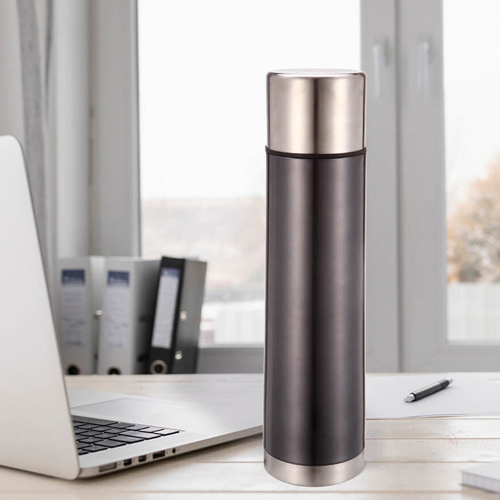 Maestro - Roestvrijstalen Thermosfles 750ml | Geïsoleerde Fles met 200ml Drinkbeker | voor Warme of Koude Dranken (Grafiet)