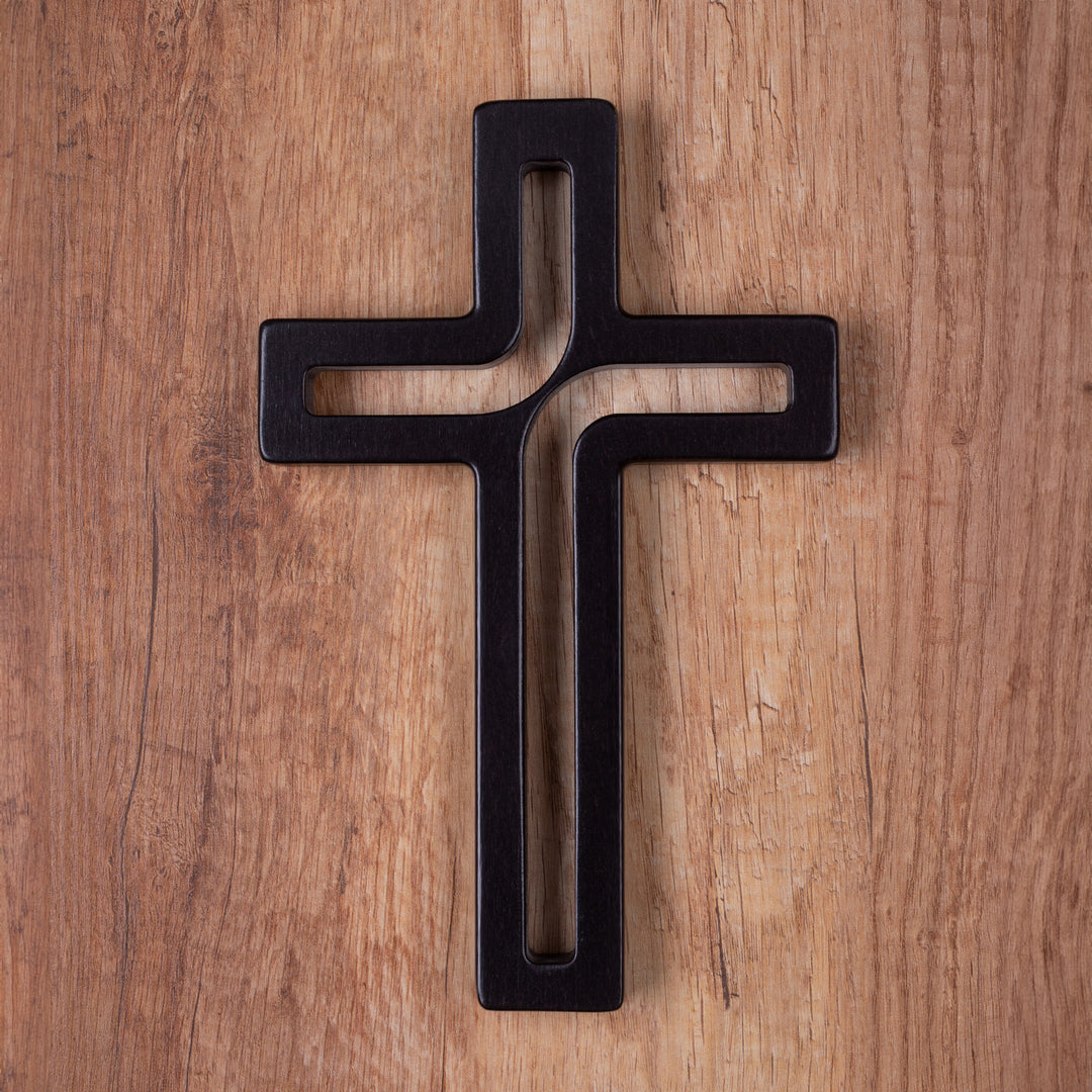 Houten hangend kruis modern zwart 18x12x1,5 cm