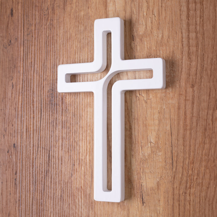 Houten hangend kruis modern wit 18x12x1,5 cm